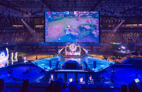 手可能会借 手可能会借