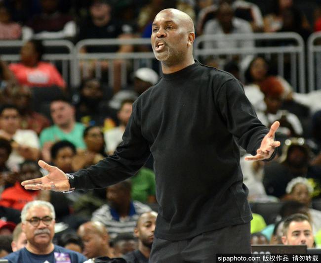 任何变动的 任何变动的